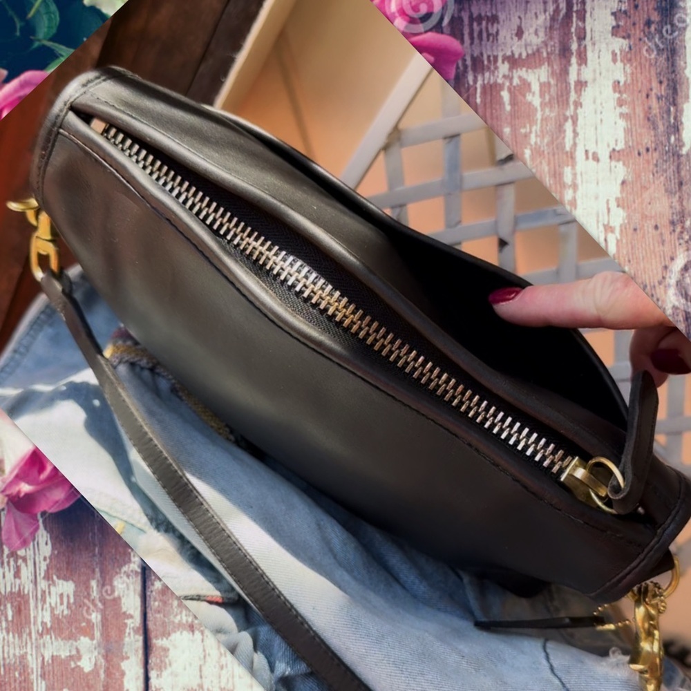 VINTAGE COACH NEW YORK CITY BLACK LEATHER CROSSBODY COMPANION BAG 9300 - Picture 7 of 17